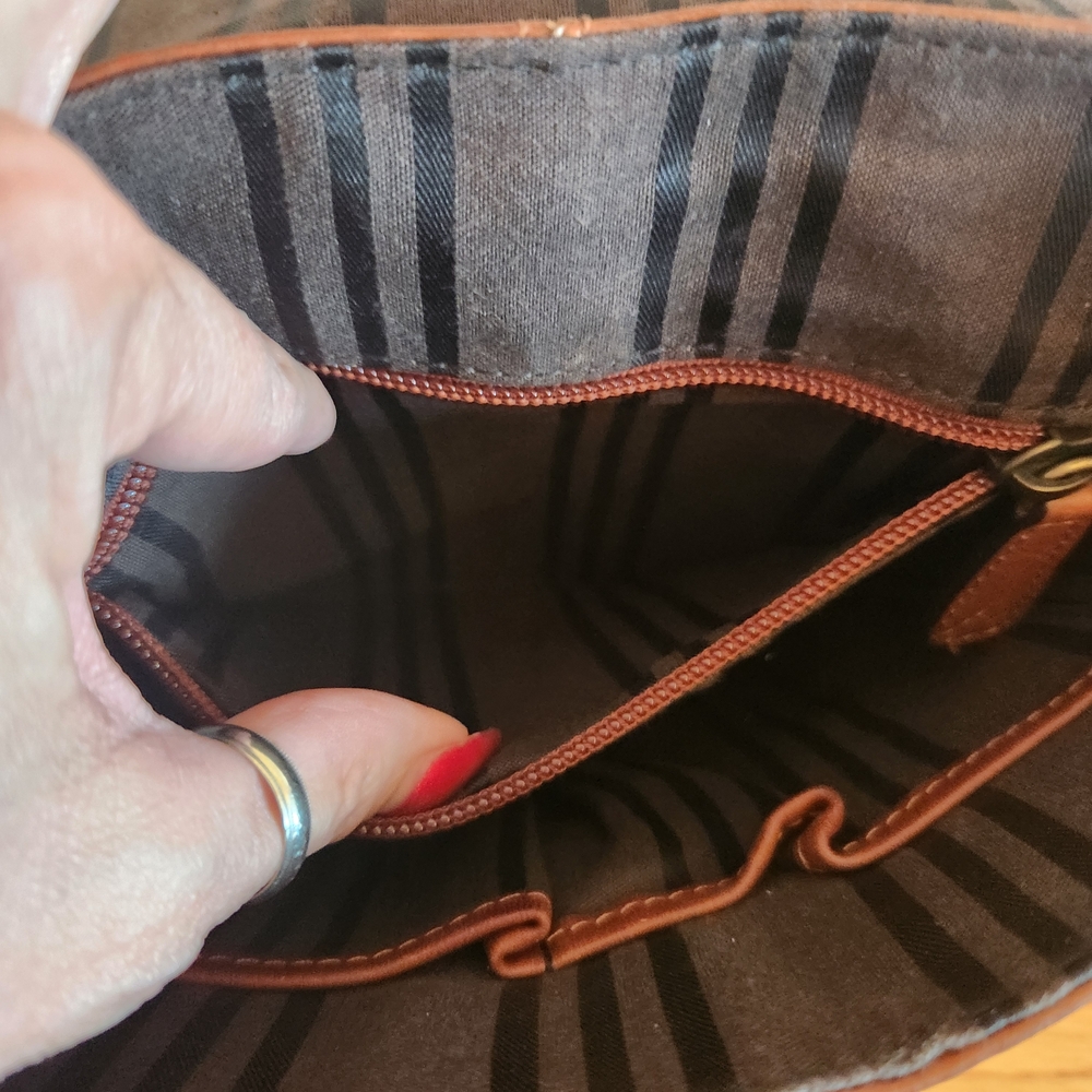 Frye Brown Leather Crossbody Shoulder Bag - Picture 9 of 16